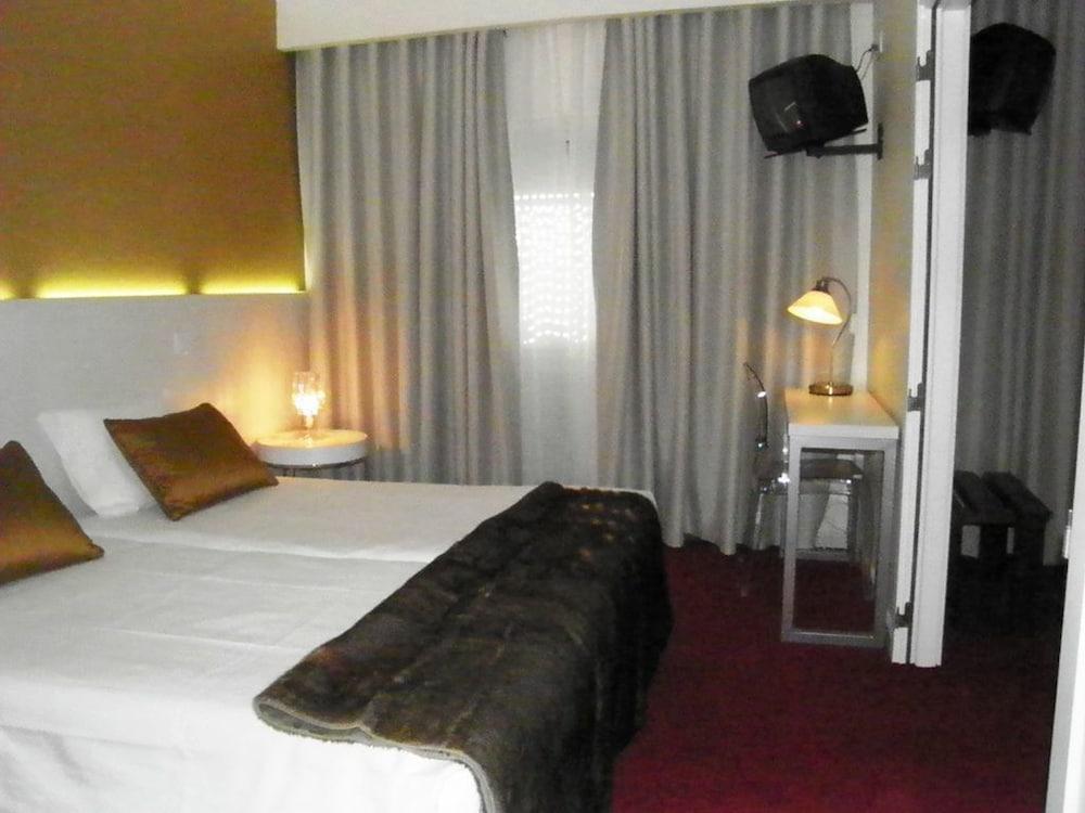 Hotel Lagoa Dos Pastorinhos ฟาติมา ภายนอก รูปภาพ