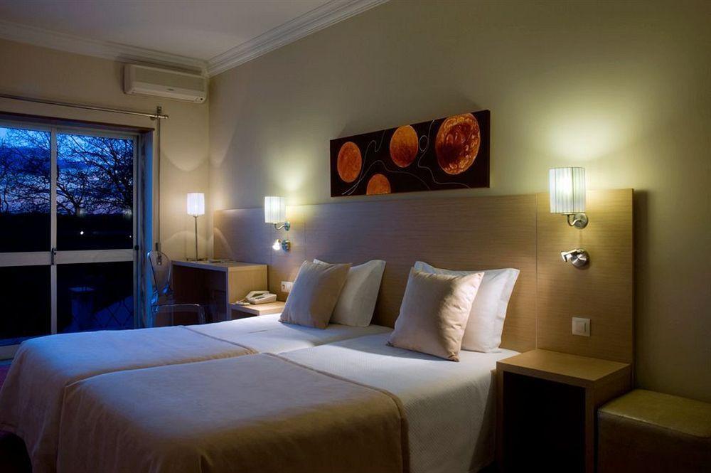Hotel Lagoa Dos Pastorinhos ฟาติมา ภายนอก รูปภาพ